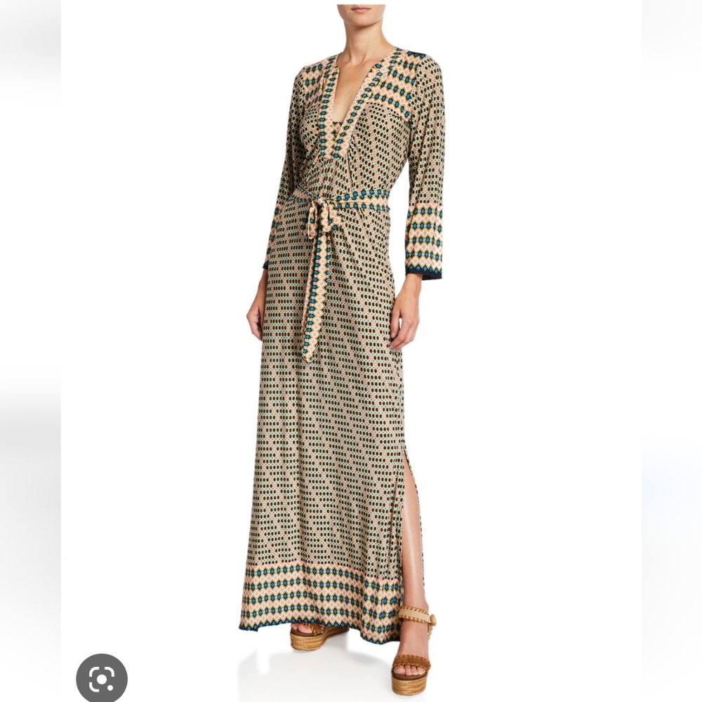Melissa masse Geometric print kaftan maxi dress. V- neckline.